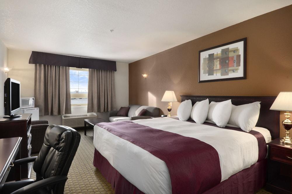 Ramada By Wyndham Red Deer Hotel & Suites Εξωτερικό φωτογραφία