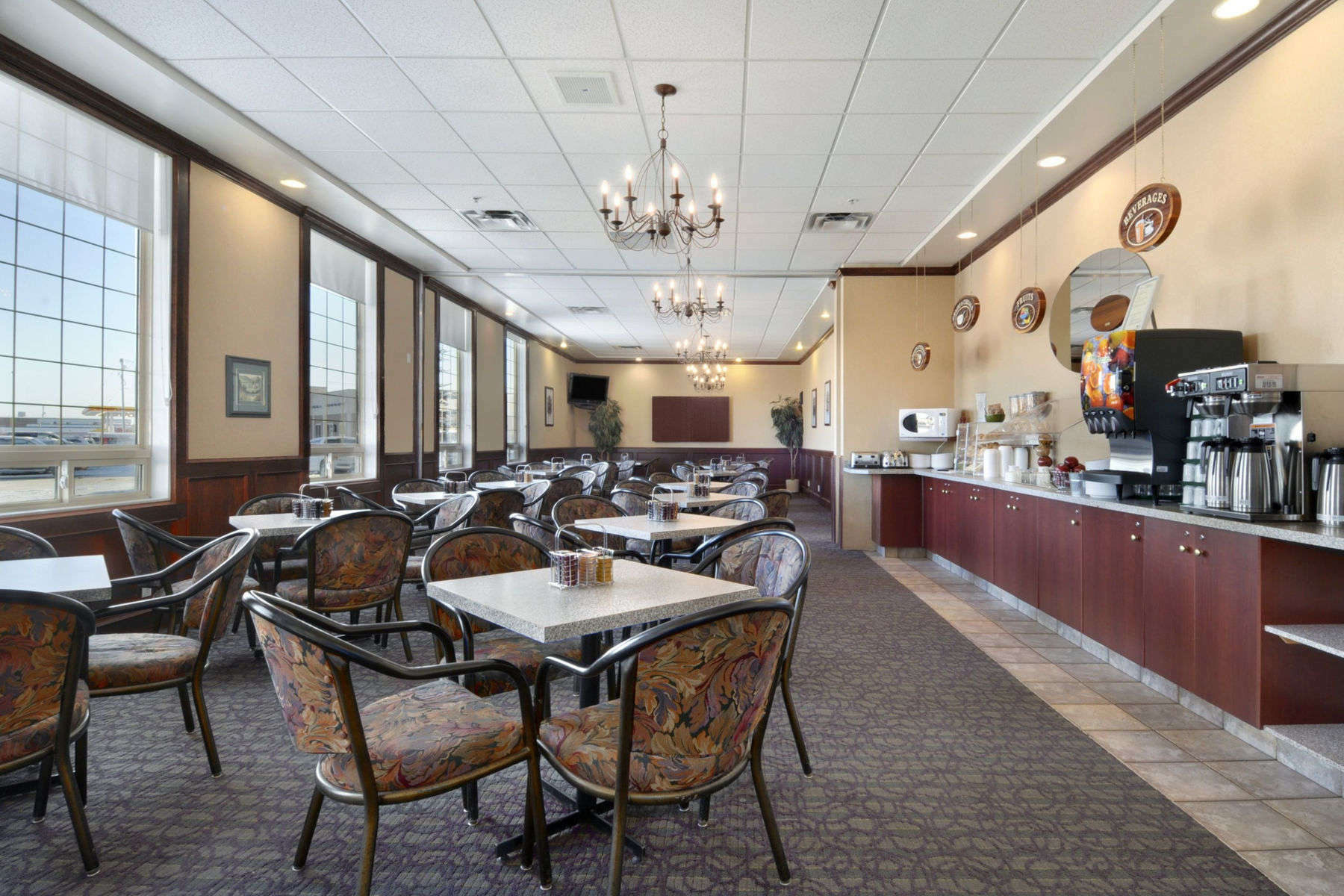 Ramada By Wyndham Red Deer Hotel & Suites Εξωτερικό φωτογραφία