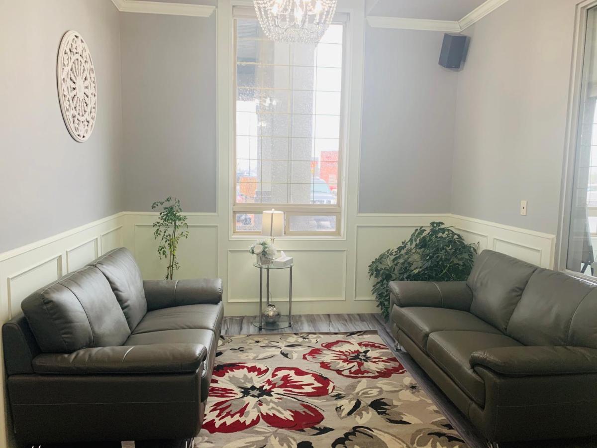 Ramada By Wyndham Red Deer Hotel & Suites Εξωτερικό φωτογραφία